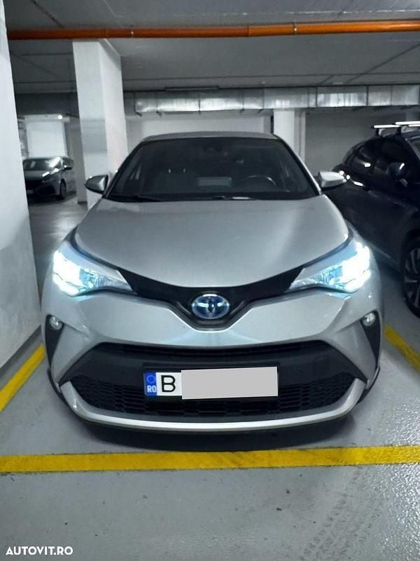 Gri Utilizat 2022 Toyota C-HR Style SUV | 21.000 EUR (Preț OK) - Imagine 1/4