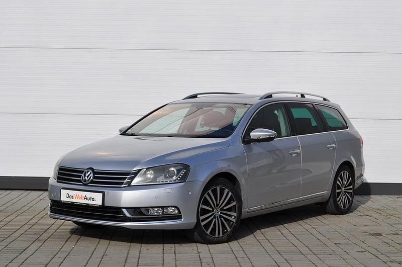 Argintiu metalic Utilizat 2013 VW Passat Highline Break | 9.450 EUR (Scump) - Imagine 1/4