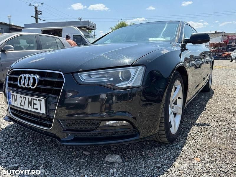 Culoarenegru Utilizat 2012 Audi A5 Sportback Coupe | 9.700 EUR (Preț OK) - Imagine 1/4