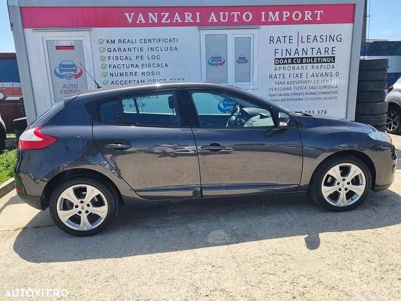 Second-hand Renault Mégane III 115 CP (84 kW) 2012 Culoarenegru Hatchback