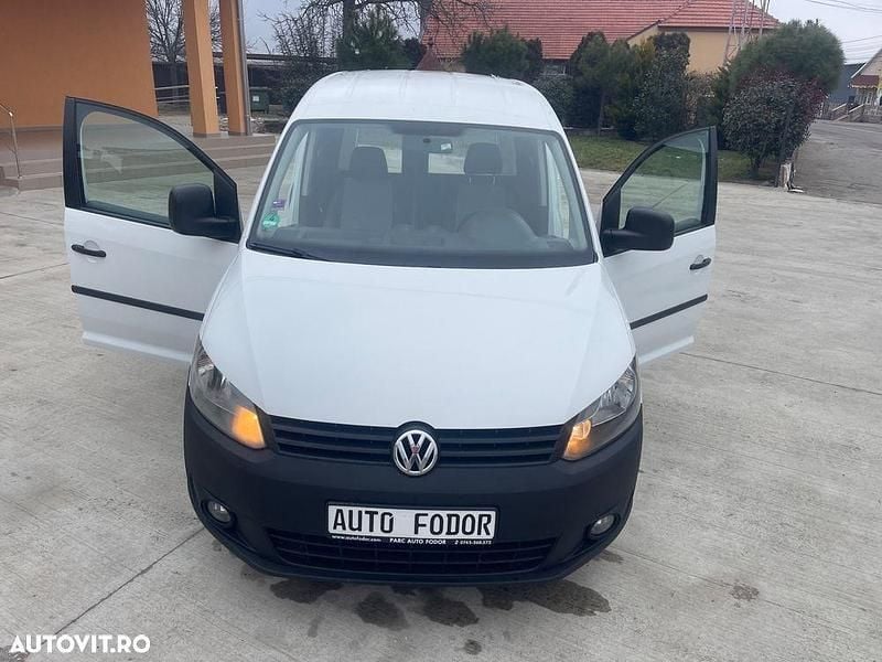 Alb Utilizat 2011 VW Caddy Monovolum | 5.150 EUR (Preț OK) - Imagine 1/4