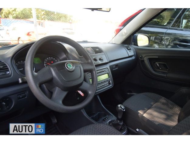 Second-hand Skoda Fabia 75 CP (55 kW) 2013 Albastru