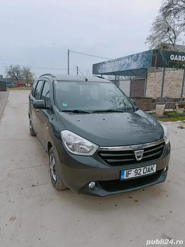 Utilizat 2013 Dacia Lodgy Monovolum | 6.000 EUR (Scump) - Imagine 1/4