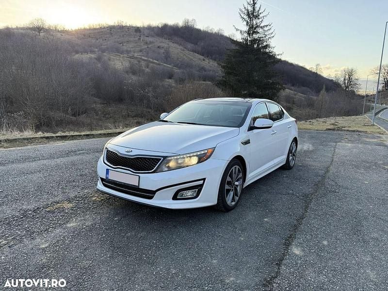 Second-hand Kia Optima GT 245 CP (180 kW) 2015 Culoarealb Berlinǎ
