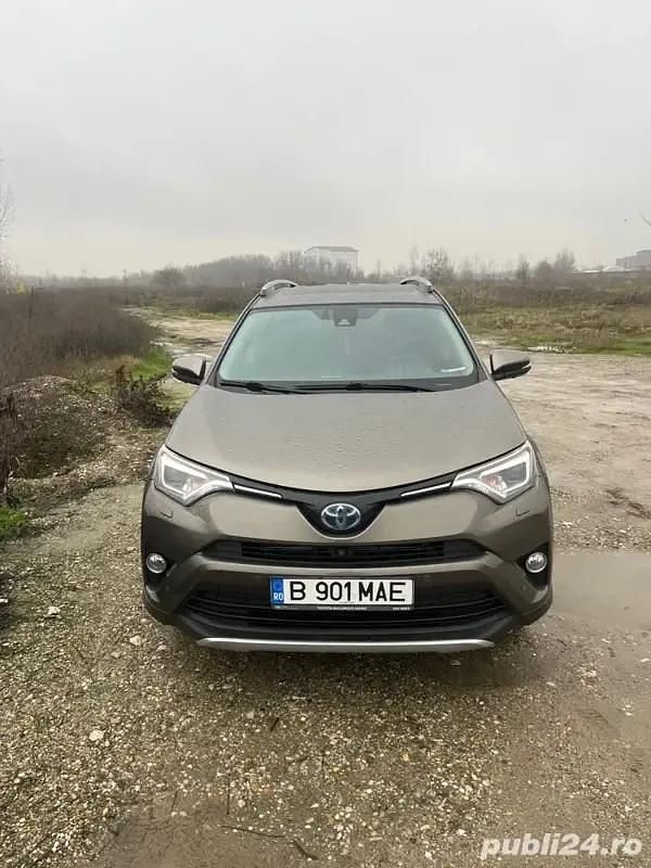 Second-hand 2017 Toyota RAV4 Hybrid Luxury SUV | 19.900 EUR (Preț bun) - Imagine 1/4
