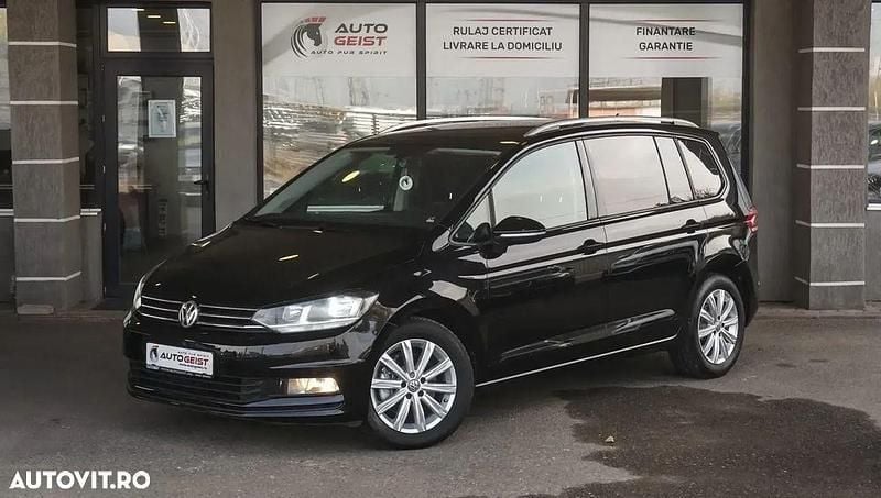 Negru Utilizat 2016 VW Touran Comfortline Monovolum | 11.991 EUR (Scump) - Imagine 1/4