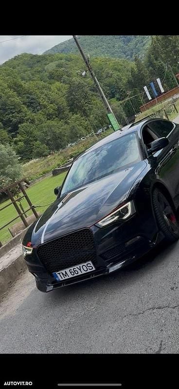 Second-hand Audi A5 Sport 143 CP (105 kW) 2013 Culoarenegru Berlinǎ