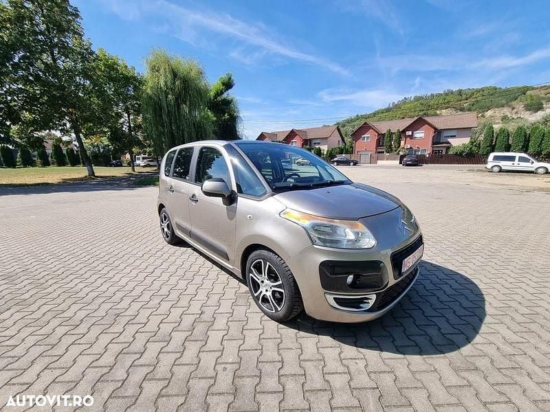 Culoaregalbeuriu Utilizat 2009 Citroën C3 Picasso Monovolum | 3.750 EUR - Imagine 1/4