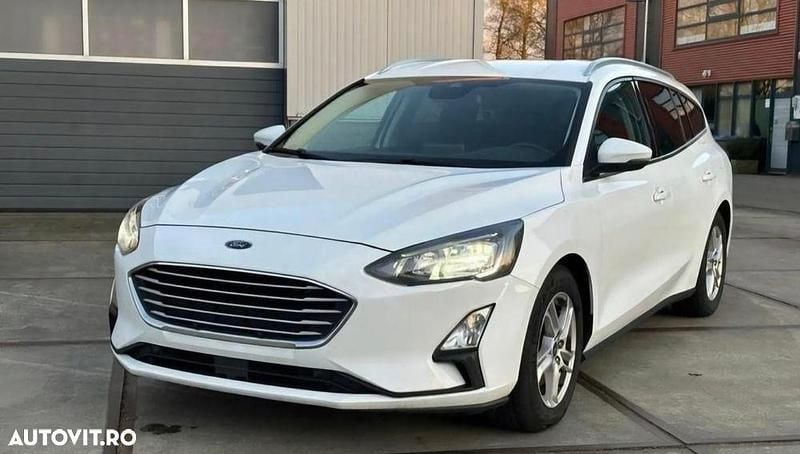 Culoarealb Second-hand 2021 Ford Focus Active Break | 8.990 EUR (Super Preț) - Imagine 1/4