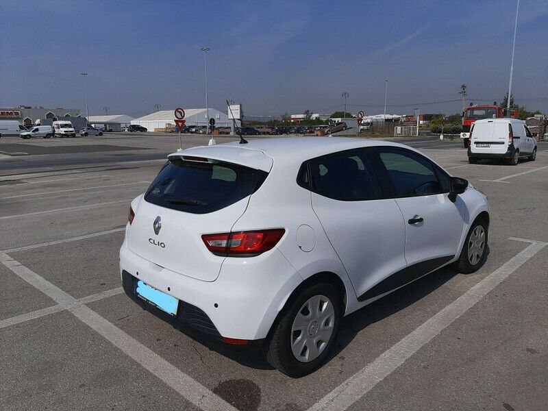 Second-hand Renault Clio IV 75 CP (55 kW) 2015 Alb Hatchback