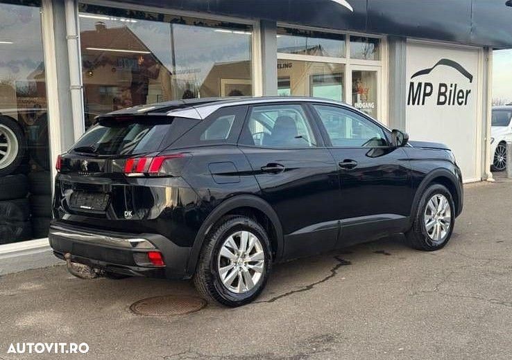 Second-hand Peugeot 3008 Allure 120 CP (88 kW) 2018 Culoarenegru SUV