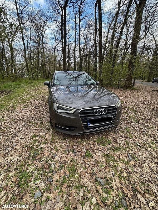 Gri Utilizat 2014 Audi A3 Sportback Ambiente Hatchback | 9.600 EUR (Preț OK) - Imagine 1/4