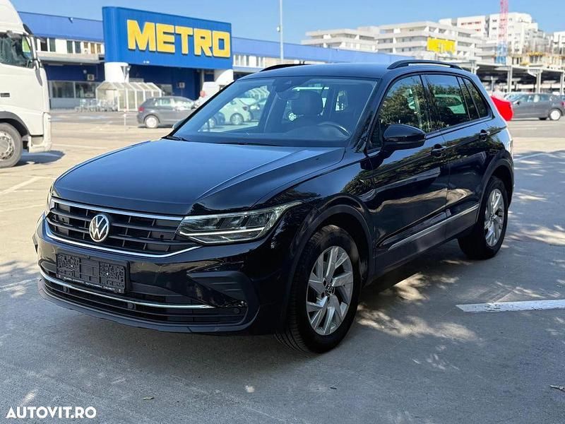 Culoarenegru Utilizat 2020 VW Tiguan Highline SUV | 22.990 EUR (Preț OK) - Imagine 1/4