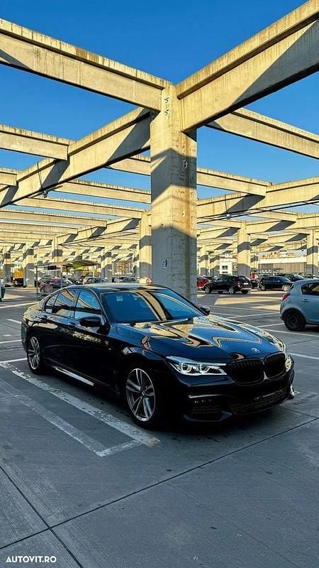 Culoarenegru Utilizat 2018 BMW 730 Berlinǎ | 29.950 EUR - Imagine 1/4