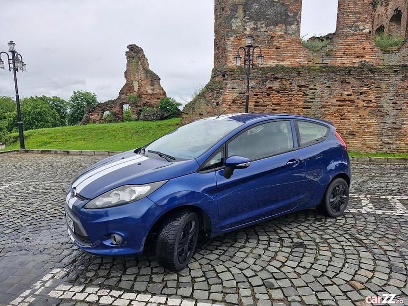 Utilizat 2010 Ford Fiesta Hatchback | 2.700 EUR (Preț bun) - Imagine 1/4
