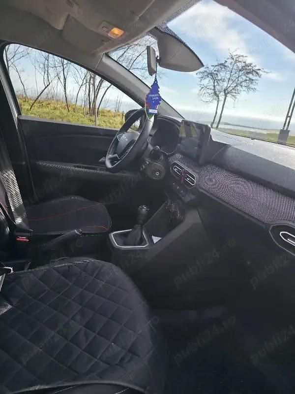 Second-hand Dacia Sandero 90 CP (66 kW) 2023 Alb Hatchback