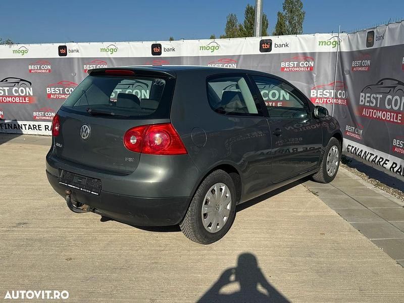 Second-hand VW Golf IV Trendline 90 CP (66 kW) 2004 Culoaregri Hatchback