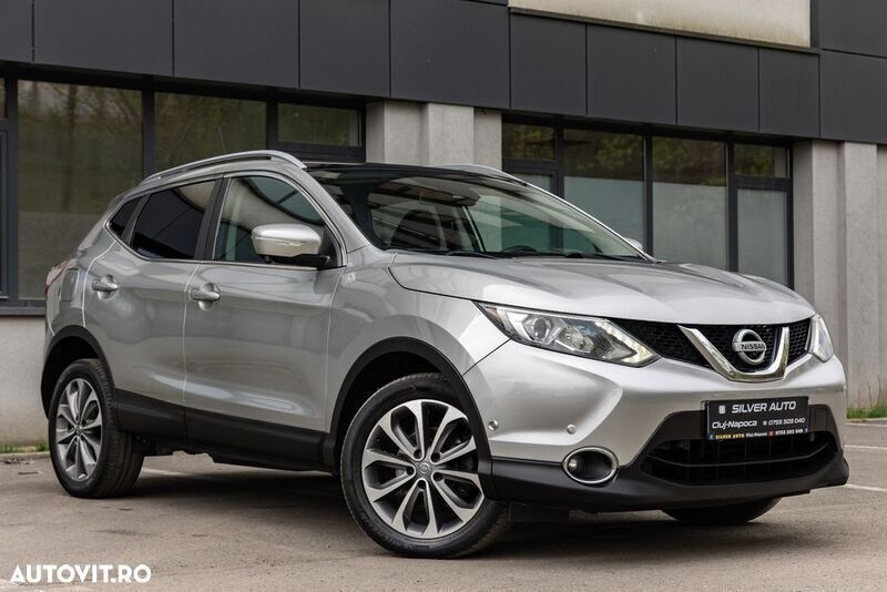 Gri Utilizat 2014 Nissan Qashqai Tekna SUV | 10.990 EUR (Preț OK) - Imagine 1/4