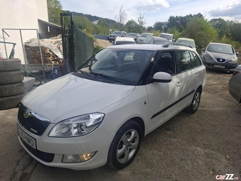Utilizat 2012 Skoda Fabia Hatchback | 3.500 EUR - Imagine 1/4
