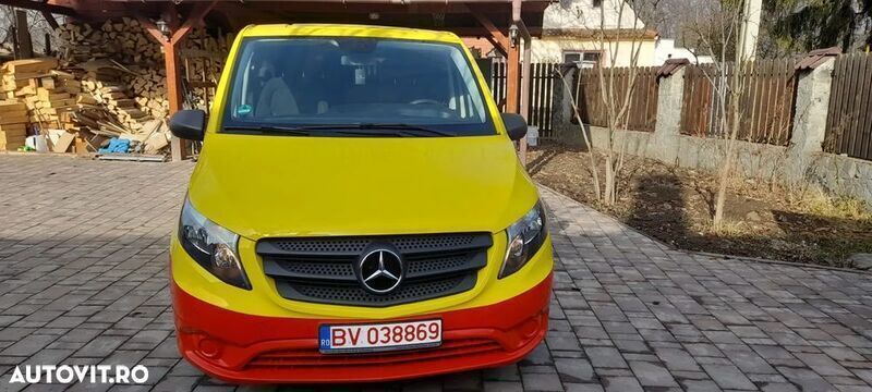 Galbeuriu Utilizat 2019 Mercedes Vito Monovolum | 20.000 EUR - Imagine 1/4