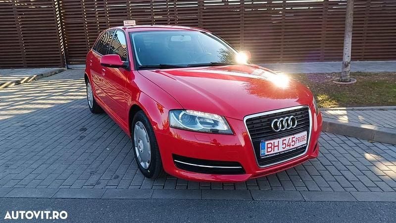 Culoarerosu Utilizat 2011 Audi A3 S-Line Berlinǎ | 5.500 EUR (Preț OK) - Imagine 1/4