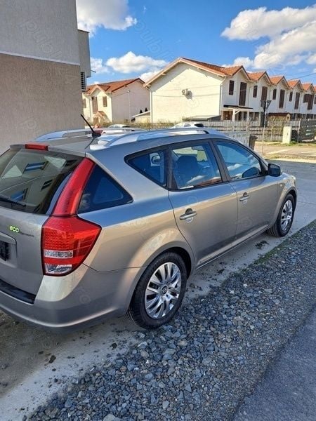 Utilizat 2011 Kia Ceed 2 Break | 2.900 EUR (Preț OK) - Imagine 1/4