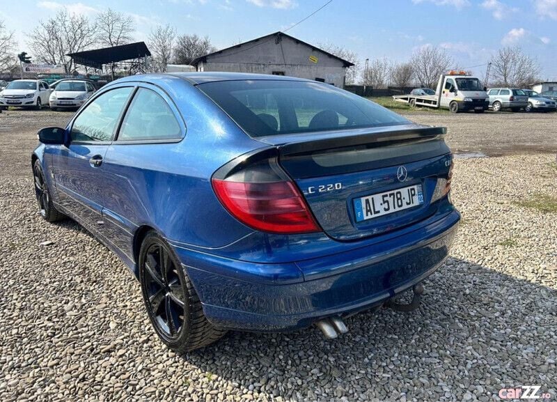 Second-hand Mercedes C220 150 CP (110 kW) 2003