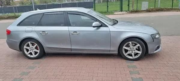 Gri Utilizat 2010 Audi A4 Break | 5.500 EUR (Preț OK) - Imagine 1/4