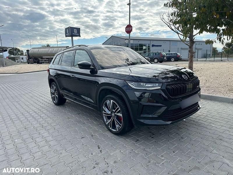 Culoarenegru Utilizat 2023 Skoda Kodiaq RS SUV | 41.000 EUR (Preț OK) - Imagine 1/4