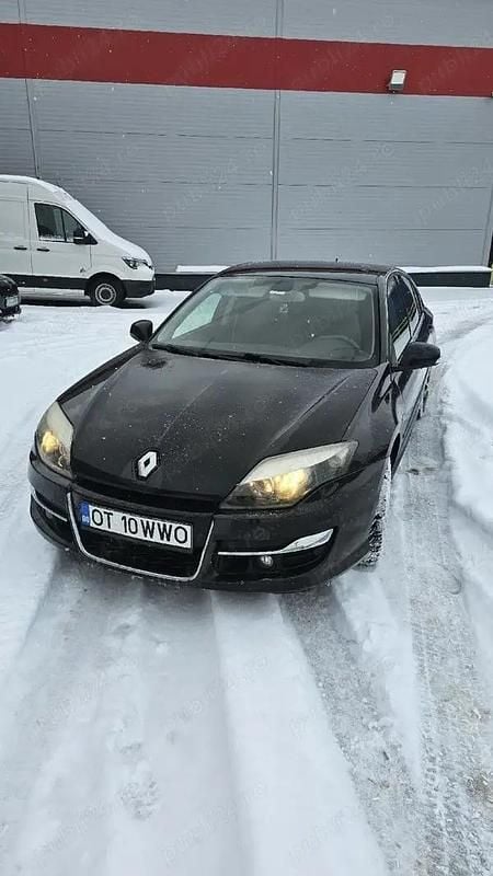 Second-hand 2011 Renault Laguna III Hatchback | 2.950 EUR (Preț bun) - Imagine 1/4