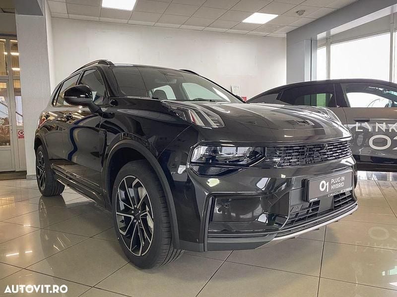 Nouă Lynk & Co 01 276 CP (202 kW) 2025 Culoarenegru SUV