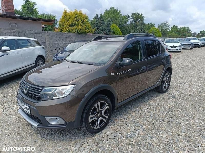 Maro Utilizat 2018 Dacia Sandero Prestige Hatchback | 7.650 EUR (Preț OK) - Imagine 1/4