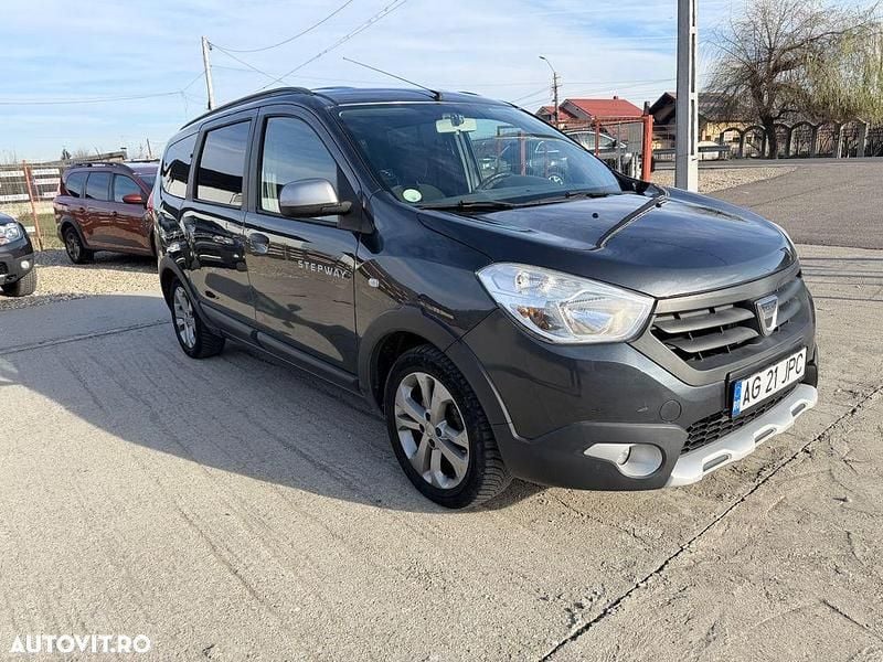 Culoaregri Second-hand 2016 Dacia Lodgy Stepway Monovolum | 8.950 EUR (Puțin scump) - Imagine 1/4