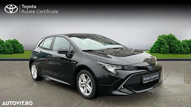 Second-hand Toyota Corolla 122 CP (89 kW) 2020 Culoarenegru Hatchback