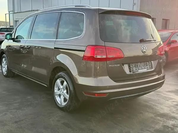Second-hand VW Sharan Comfortline 140 CP (102 kW) 2011 Maro Monovolum