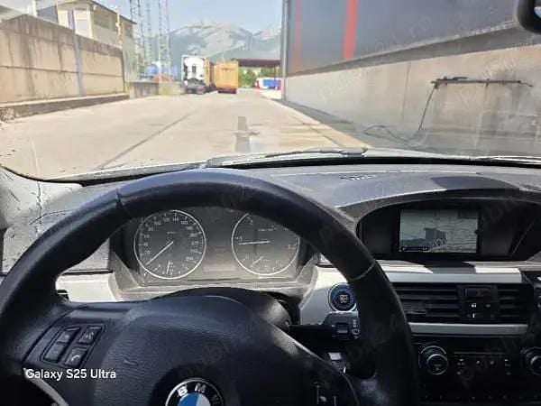 Second-hand BMW 318 143 CP (105 kW) 2011 Argintiu Break