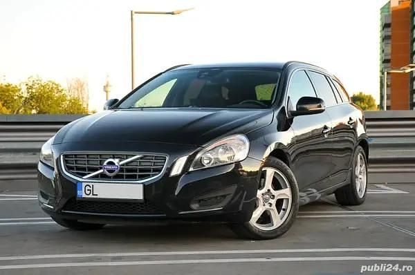Negru Utilizat 2013 Volvo V60 Break | 4.700 EUR - Imagine 1/4