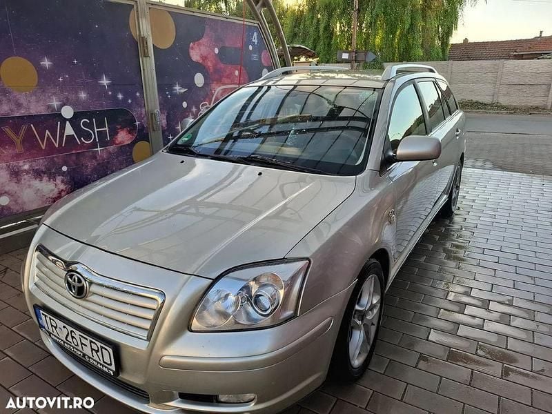 Culoaregri Utilizat 2004 Toyota Avensis Break | 1.850 EUR (Preț OK) - Imagine 1/4
