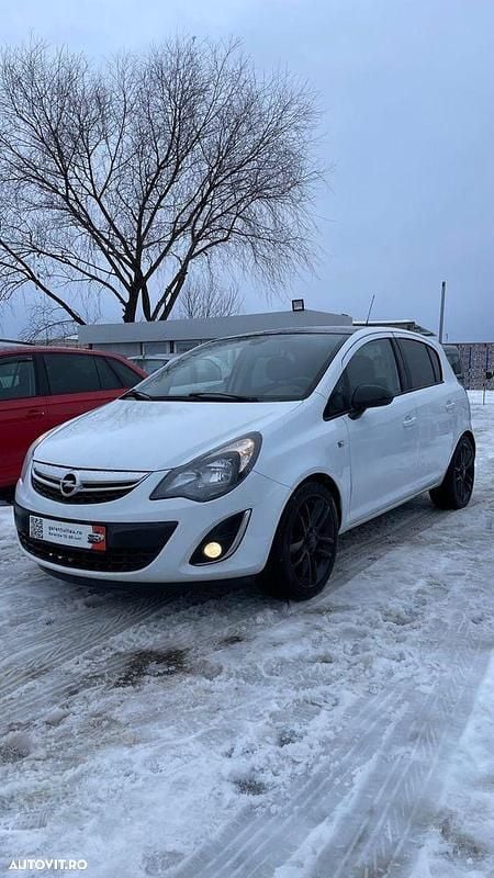 Culoarealb Second-hand 2013 Opel Corsa Edition | 3.890 EUR (Preț bun) - Imagine 1/4