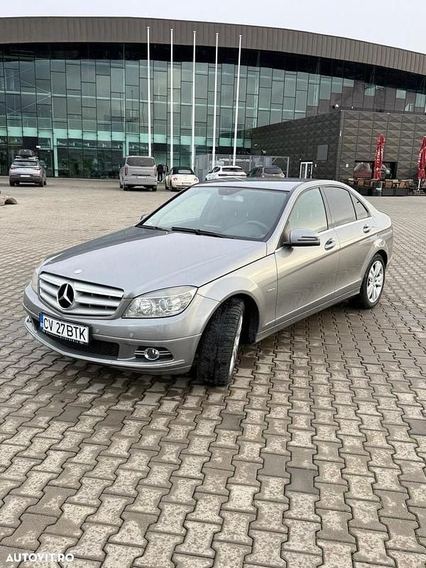 Culoareargint Utilizat 2010 Mercedes 200 Avantgarde Hatchback | 5.200 EUR (Scump) - Imagine 1/4