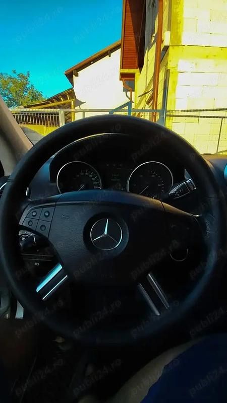 Second-hand Mercedes ML320 226 CP (166 kW) 2006 SUV