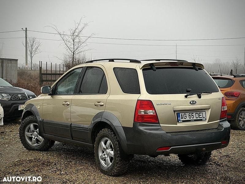 Second-hand Kia Sorento EX 170 CP (125 kW) 2010 Culoaremaro SUV