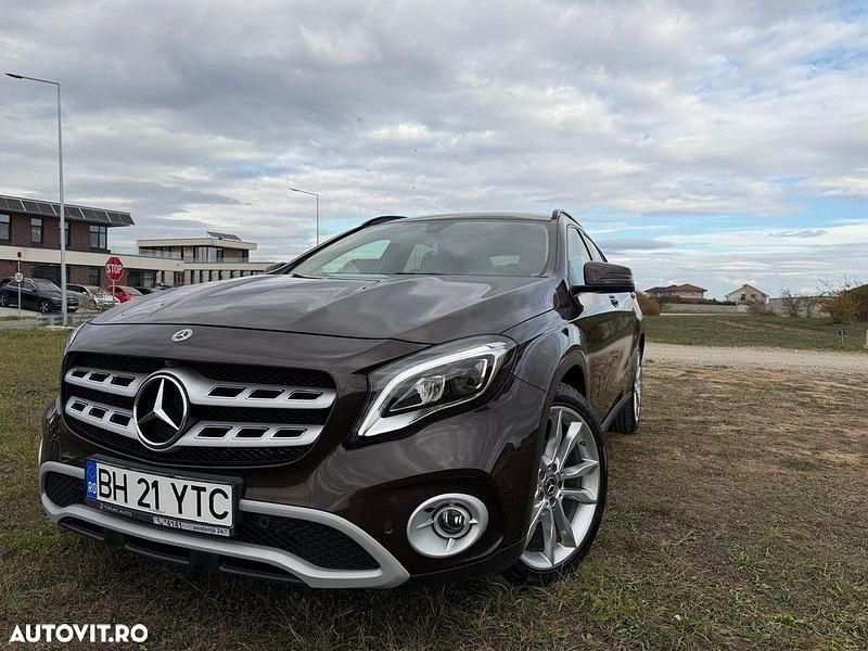 Culoaremaro Utilizat 2019 Mercedes GLA200 SUV | 21.700 EUR (Preț OK) - Imagine 1/4