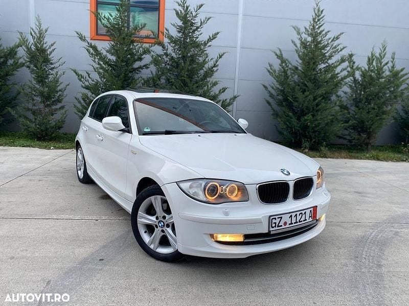 Culoarealb Utilizat 2011 BMW 120 Lifestyle Hatchback | 6.990 EUR - Imagine 1/4