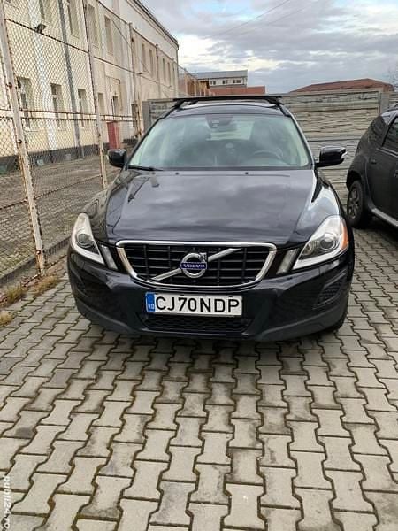 Negru Utilizat 2013 Volvo XC60 SUV | 11.100 EUR (Puțin scump) - Imagine 1/4
