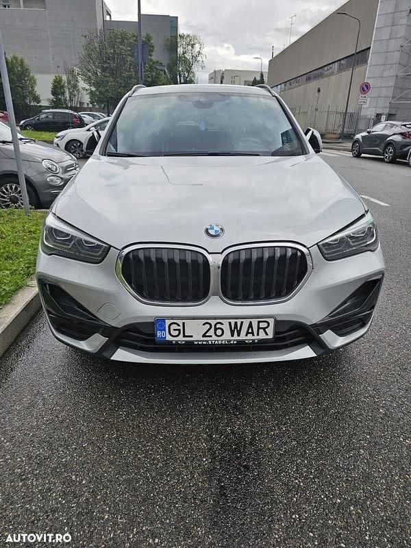 Gri Utilizat 2020 BMW X1 Sport Line SUV | 19.000 EUR (Preț bun) - Imagine 1/4