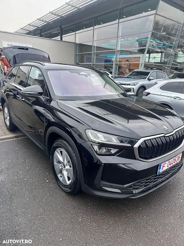 Culoarenegru Utilizat 2024 Skoda Kodiaq Selection SUV | 34.700 EUR (Preț OK) - Imagine 1/4
