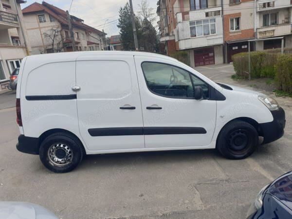 Second-hand Peugeot Partner Active 75 CP (55 kW) 2018 Alb Monovolum