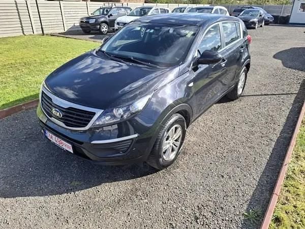 Negru Utilizat 2013 Kia Sportage 2 SUV | 7.000 EUR (Super Preț) - Imagine 1/4