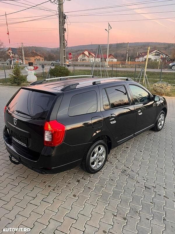Culoarenegru Utilizat 2015 Dacia Logan Prestige Break | 4.700 EUR (Preț bun) - Imagine 1/4